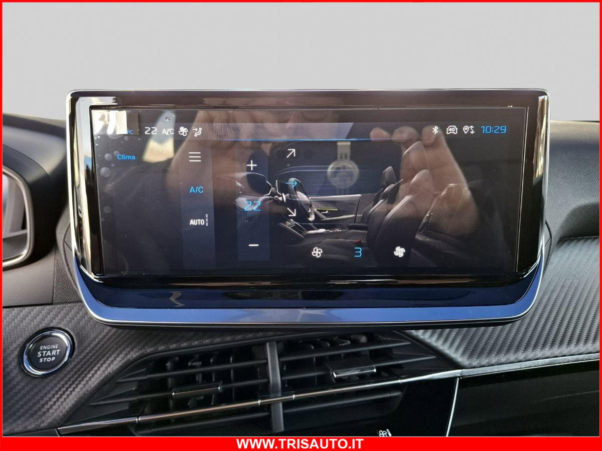 Peugeot 2008 1.2 hybrid Allure 145cv e-dcs6 (17)