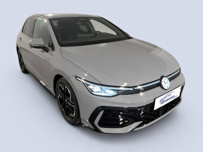 Volkswagen Golf Variant 2.0 tdi R-Line 150cv dsg (2)