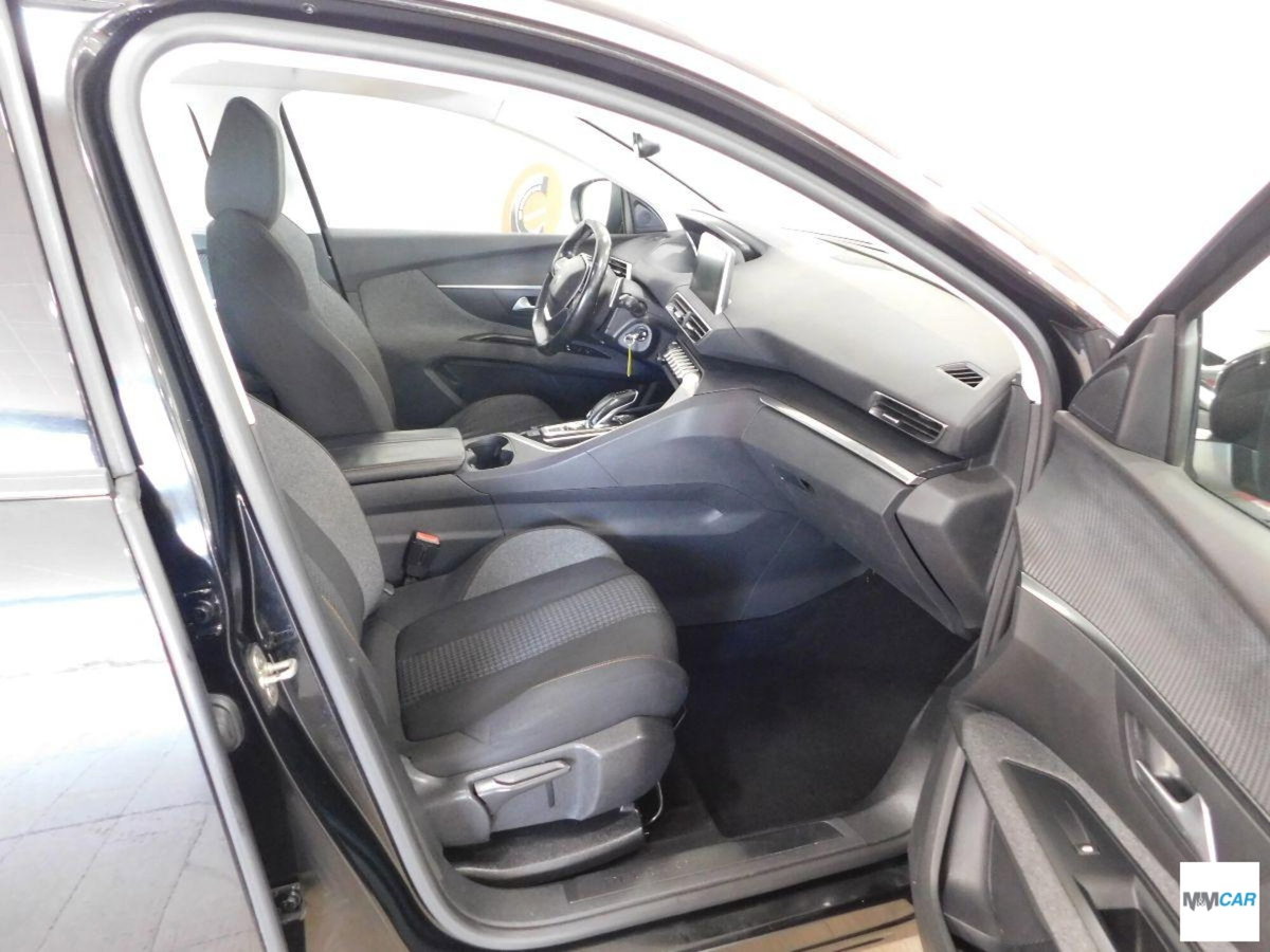 Peugeot 5008 BlueHDi 120 EAT6 S&S Active (6)
