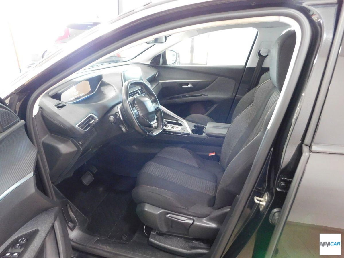 Peugeot 5008 BlueHDi 120 EAT6 S&S Active (9)