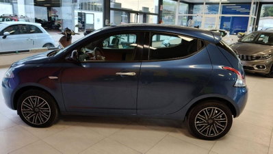 Lancia Ypsilon 1.0 FireFly 5 porte S&S Hybrid Silver Plus (5)