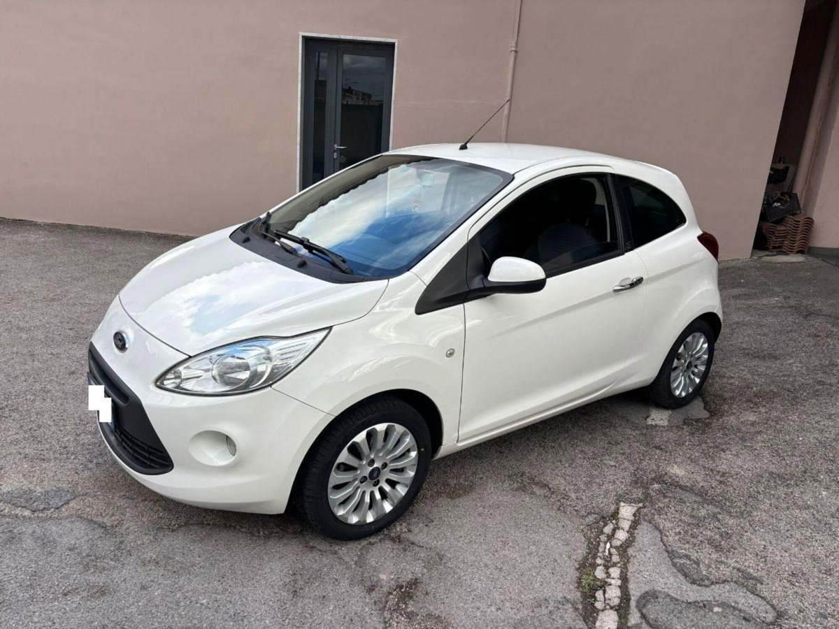 Ford Ka 1.2 8V 69CV Titanium (10)