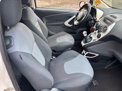 Ford Ka 1.2 8V 69CV Titanium (5)