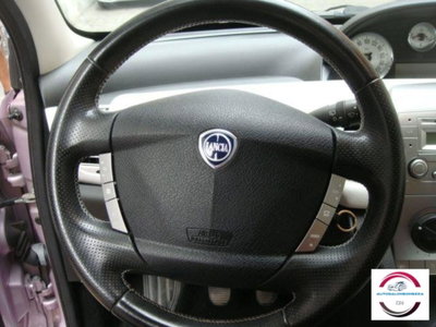 Lancia Ypsilon 1.2 Elle (12)
