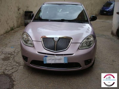 Lancia Ypsilon 1.2 Elle (2)
