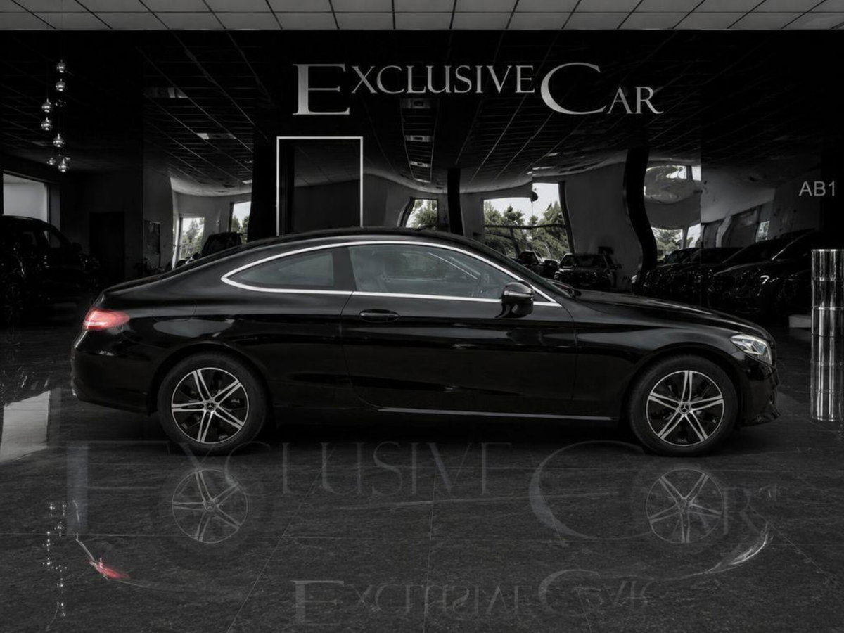 Mercedes-Benz Classe C Coupé 180 BlueEFFICIENCY Coupé Executive (2)