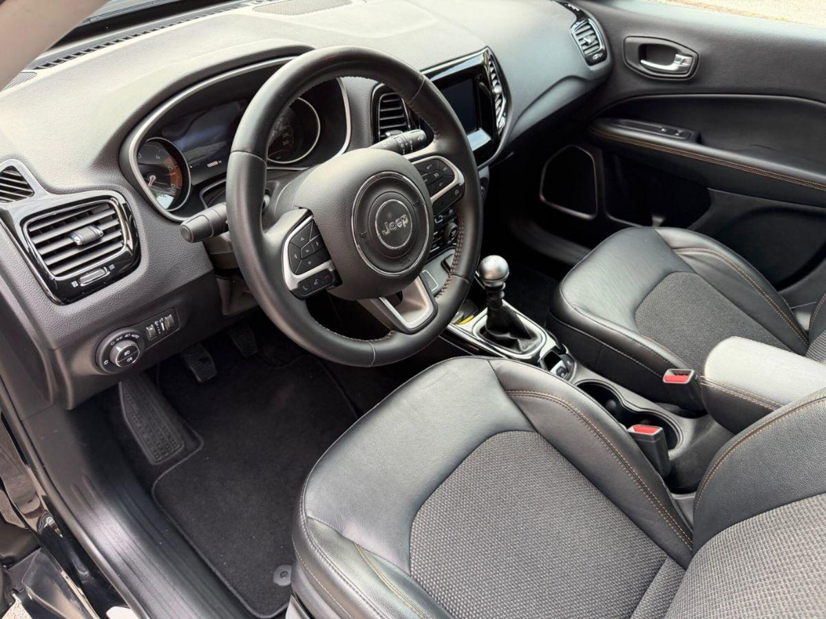 Jeep Compass 1.6 Multijet II 2WD Business (11)