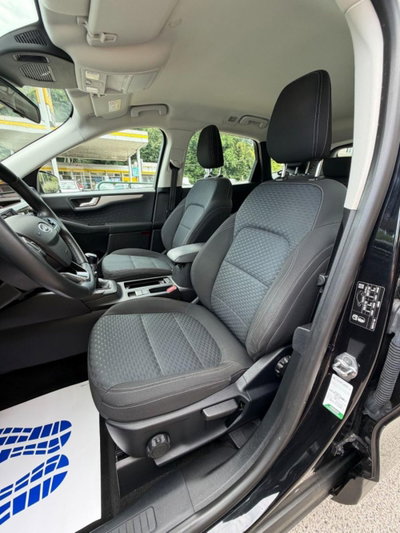 Ford Kuga 1.5 TDCI 120 CV S&S 2WD Plus (10)
