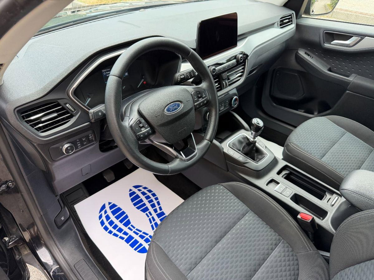 Ford Kuga 1.5 TDCI 120 CV S&S 2WD Plus (11)