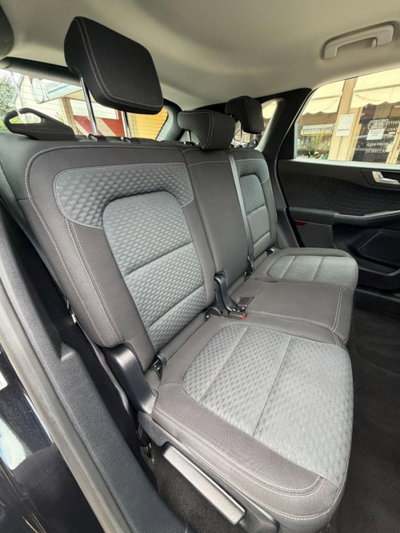 Ford Kuga 1.5 TDCI 120 CV S&S 2WD Plus (18)