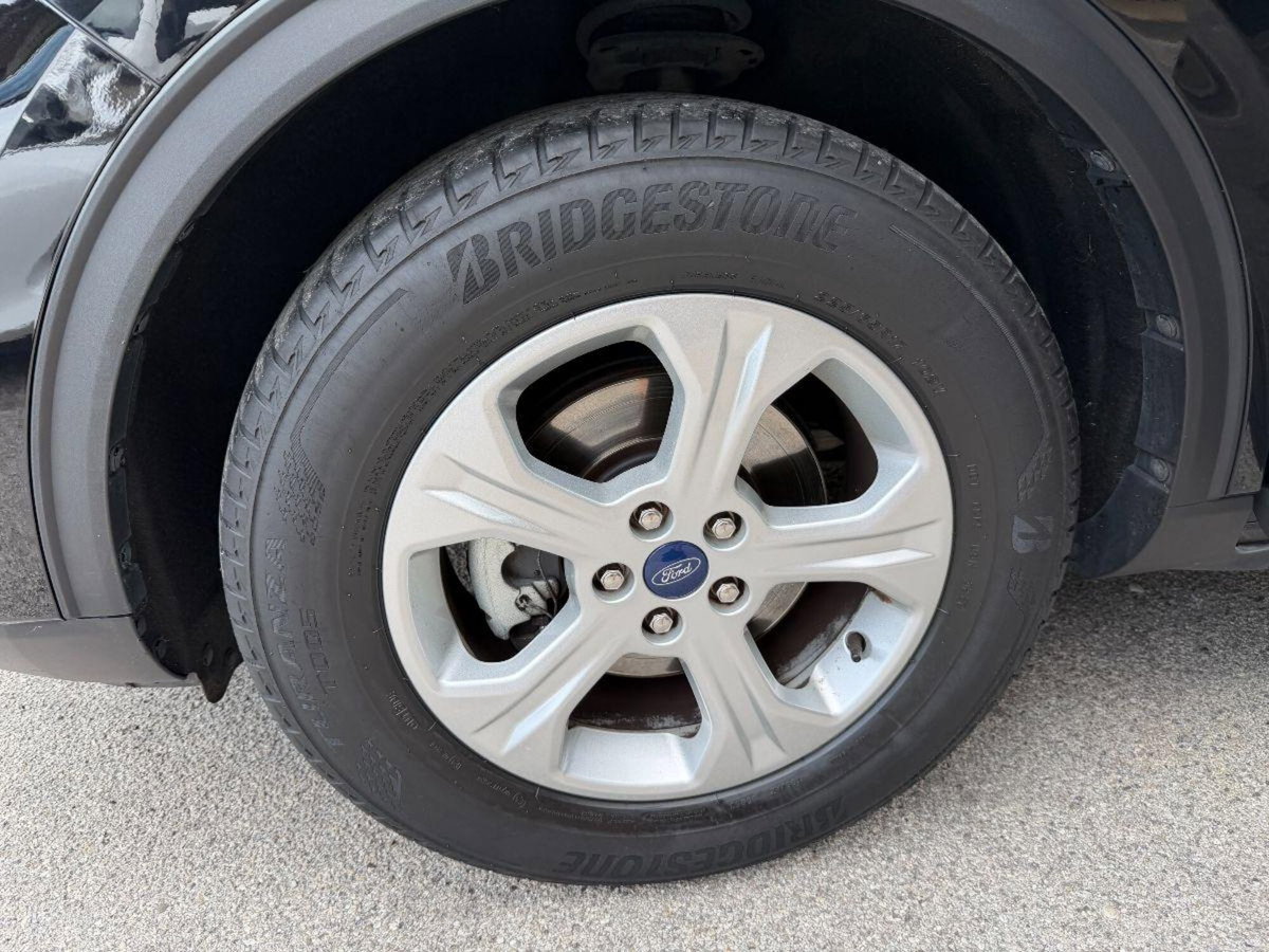 Ford Kuga 1.5 TDCI 120 CV S&S 2WD Plus (7)