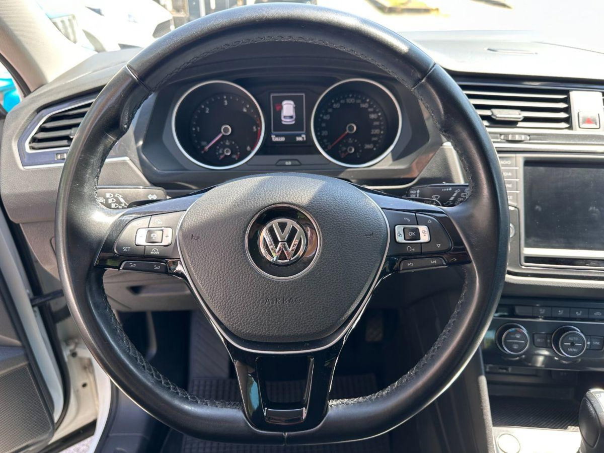 Volkswagen Tiguan 2.0 TDI SCR DSG 4MOTION Style BMT (14)
