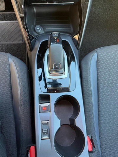 Peugeot 2008 BlueHDi 130 S&S EAT8 Allure Pack (16)