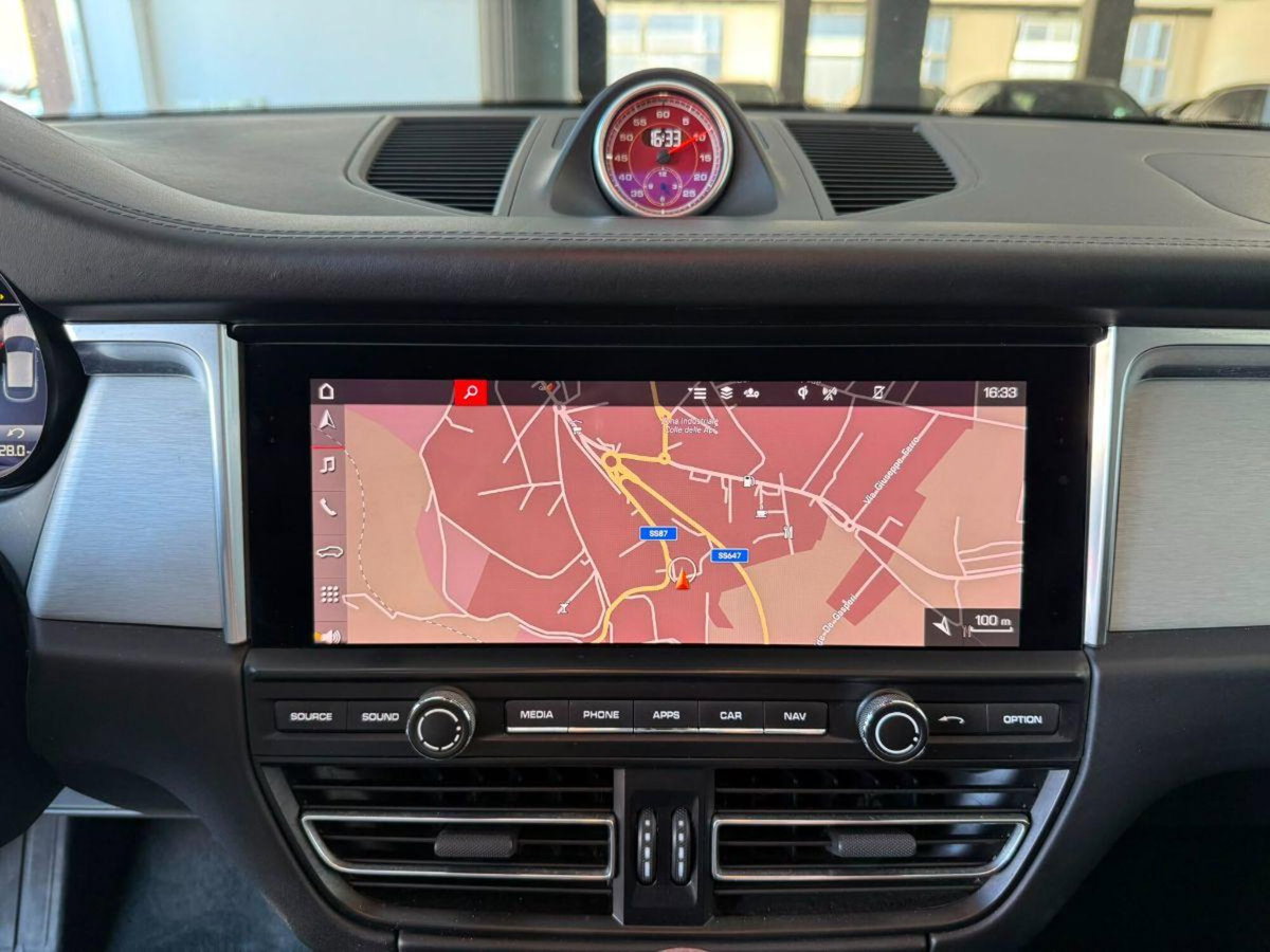 Porsche Macan Turbo (20)