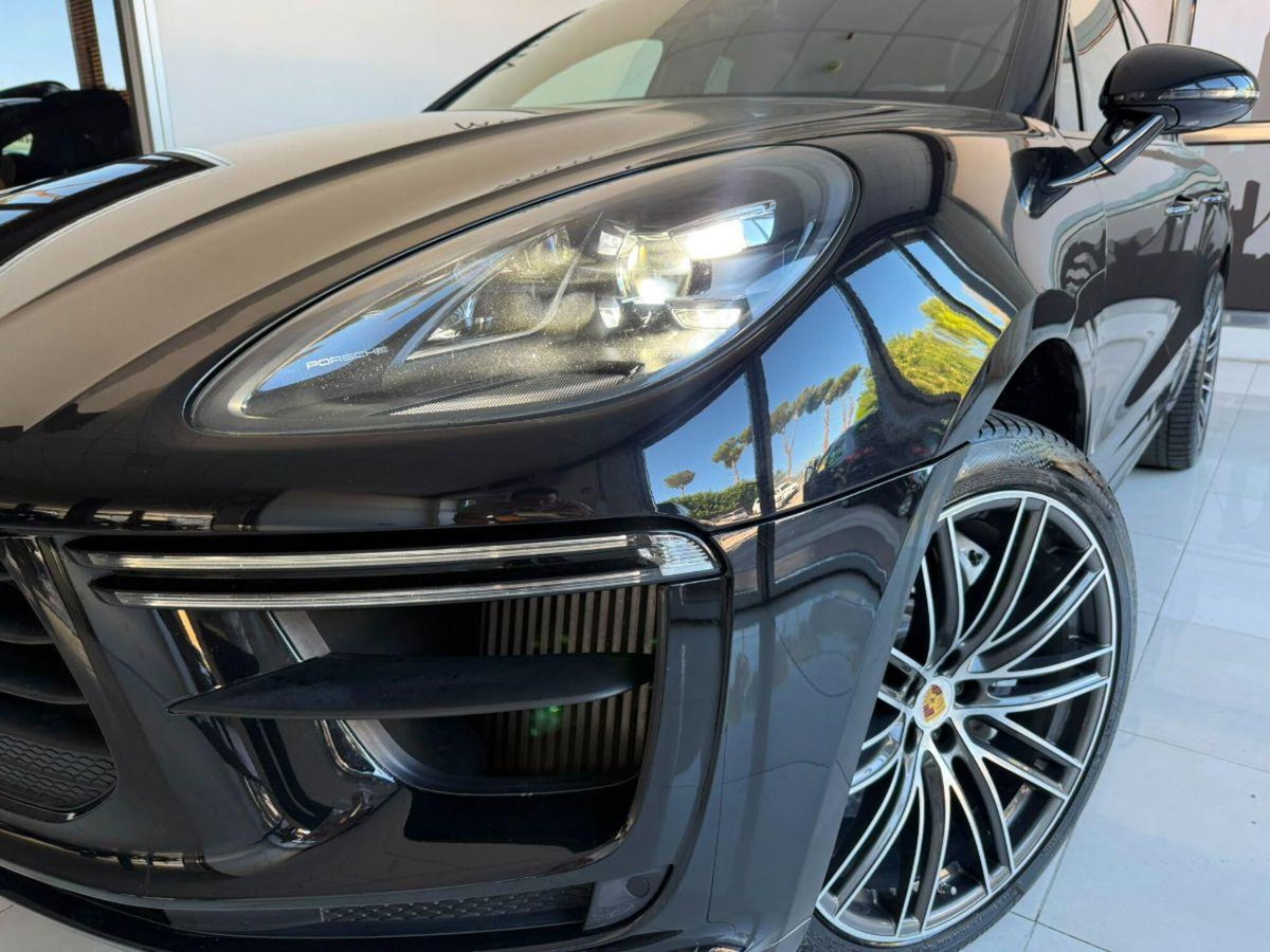 Porsche Macan Turbo (7)