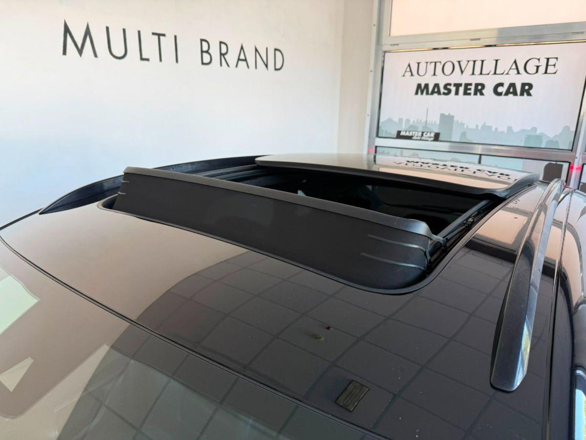 Porsche Macan Turbo (8)