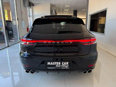 Porsche Macan Turbo (9)