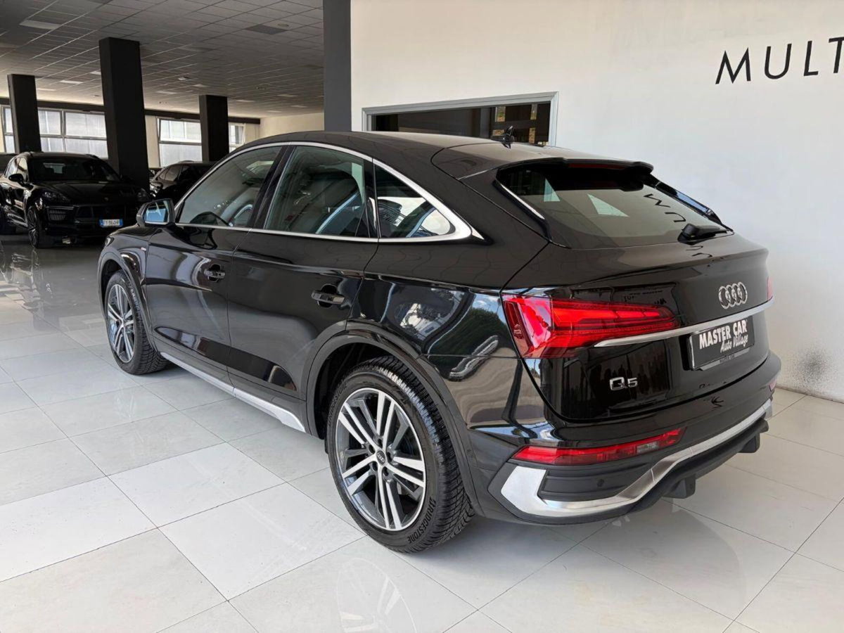 Audi Q5 Sportback 40 2.0 tdi mhev 12V S line Plus quattro s-tronic (2)