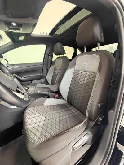 Volkswagen Taigo 1.0 TSI 110 CV DSG R-Line (11)