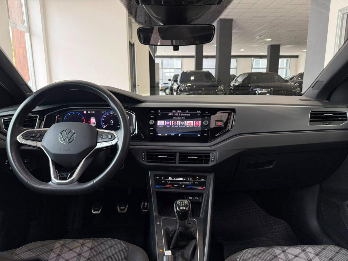 Volkswagen Taigo 1.0 TSI 110 CV DSG R-Line (13)