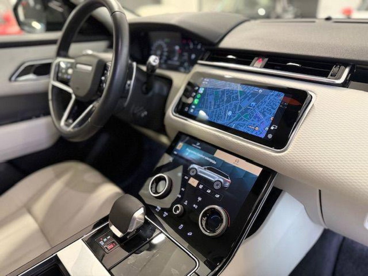 Land Rover Range Rover Velar 2.0D I4 204 CV (11)