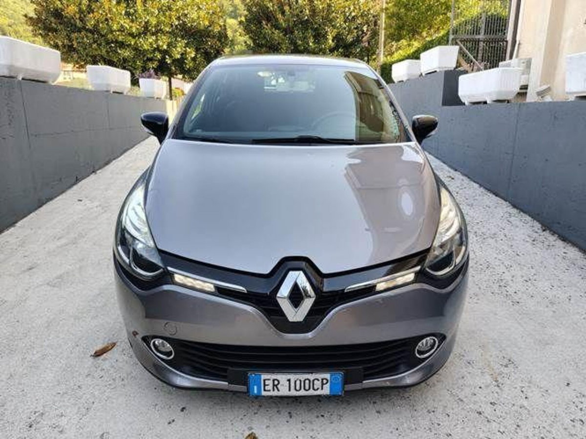Renault Clio 1.2 75CV 5 porte Live (15)