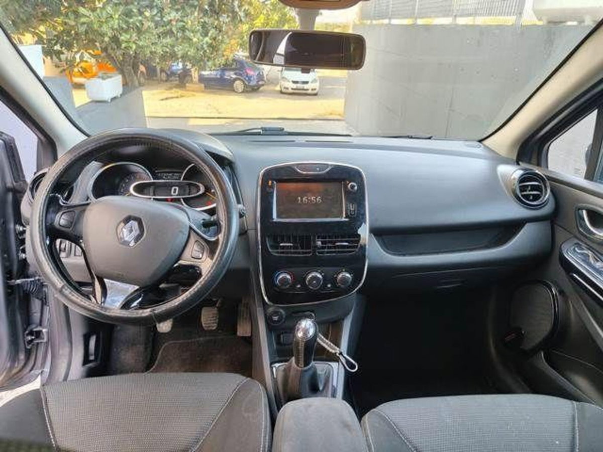Renault Clio 1.2 75CV 5 porte Live (3)