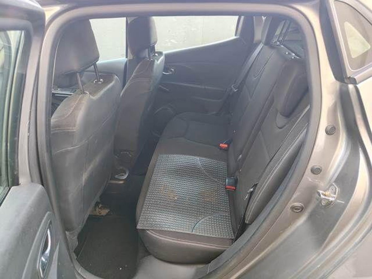 Renault Clio 1.2 75CV 5 porte Live (5)
