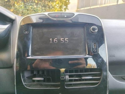 Renault Clio 1.2 75CV 5 porte Live (7)