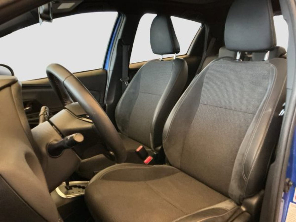 Toyota Yaris 1.5 Hybrid 5 porte Style (9)