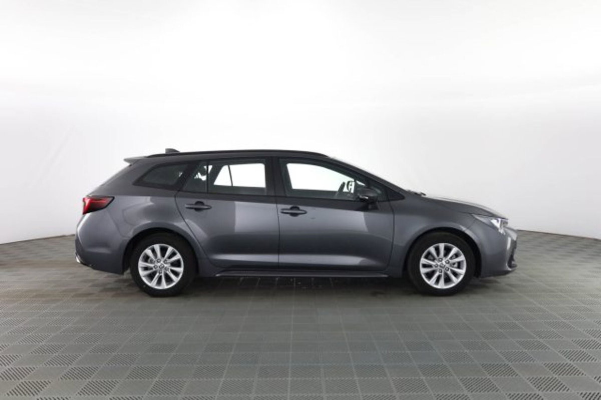Toyota Corolla Touring Sports Active 1.8 Hybrid  Tech (3)
