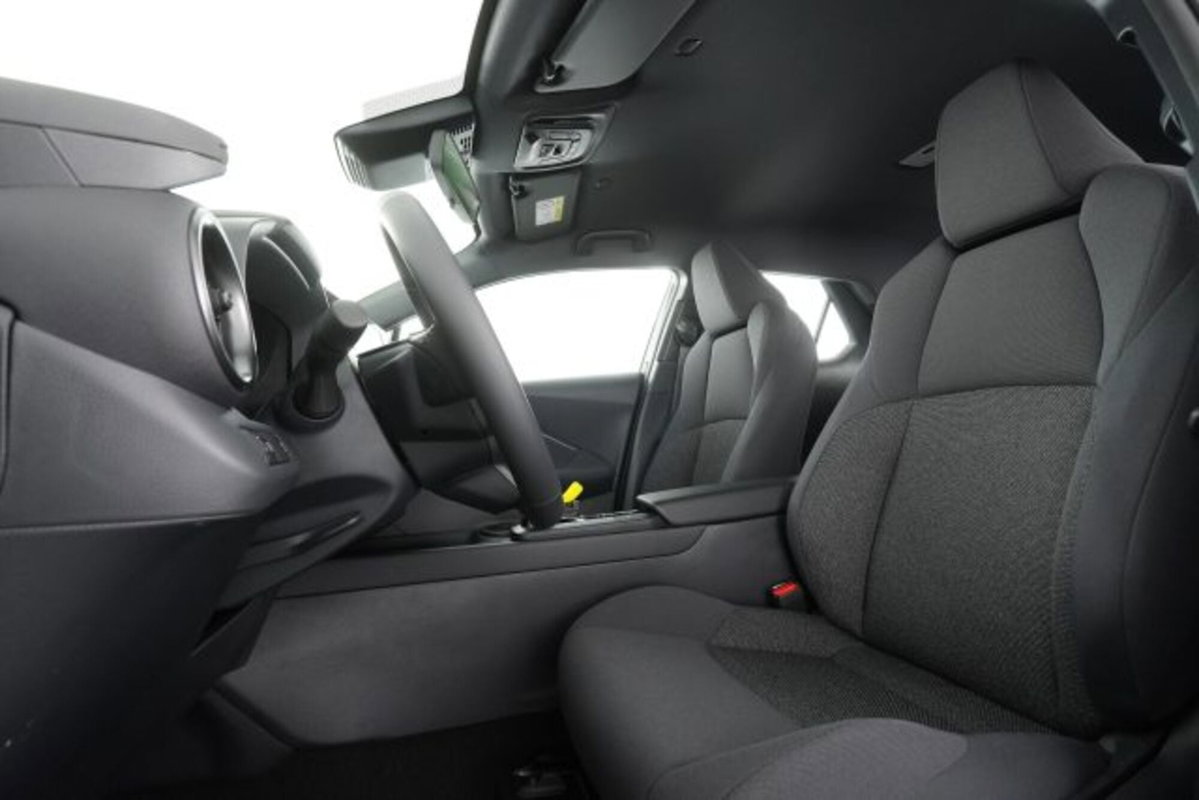 Toyota Toyota C-HR 1.8 hv Active eco fwd e-cvt (10)