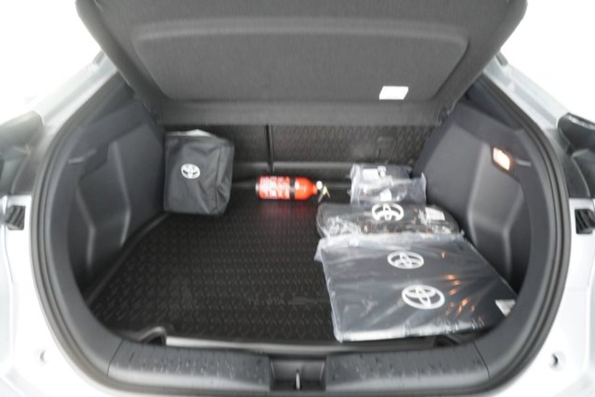 Toyota Toyota C-HR 1.8 hv Active eco fwd e-cvt (14)