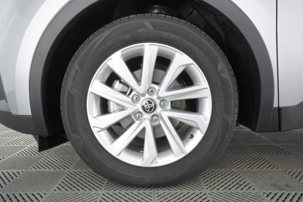 Toyota Toyota C-HR 1.8 hv Active eco fwd e-cvt (15)