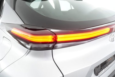 Toyota Toyota C-HR 1.8 hv Active eco fwd e-cvt (17)