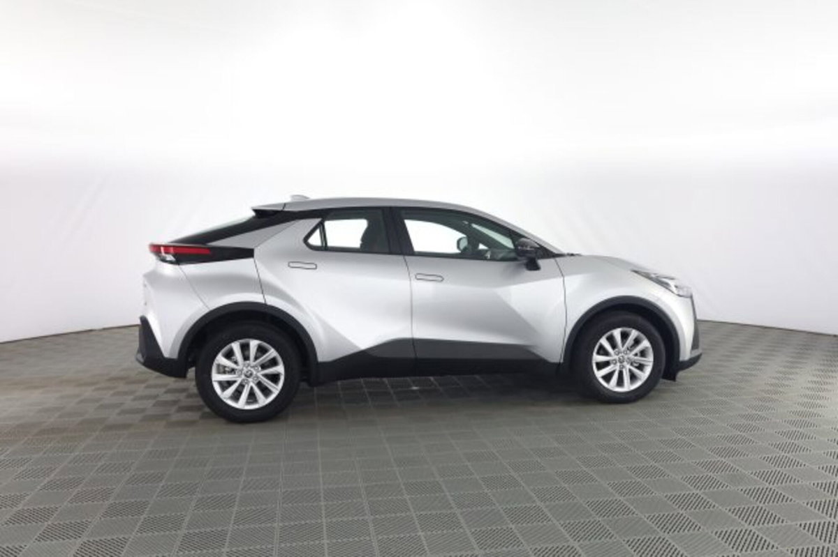 Toyota Toyota C-HR 1.8 hv Active eco fwd e-cvt (3)