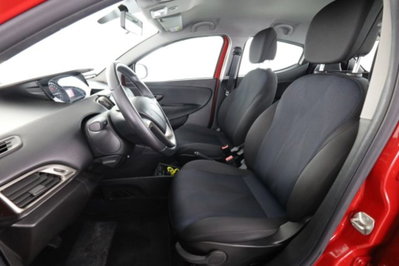 Lancia Ypsilon 1.0 FireFly 5 porte S&S Hybrid Gold Plus (2)
