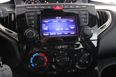 Lancia Ypsilon 1.0 FireFly 5 porte S&S Hybrid Gold Plus (9)