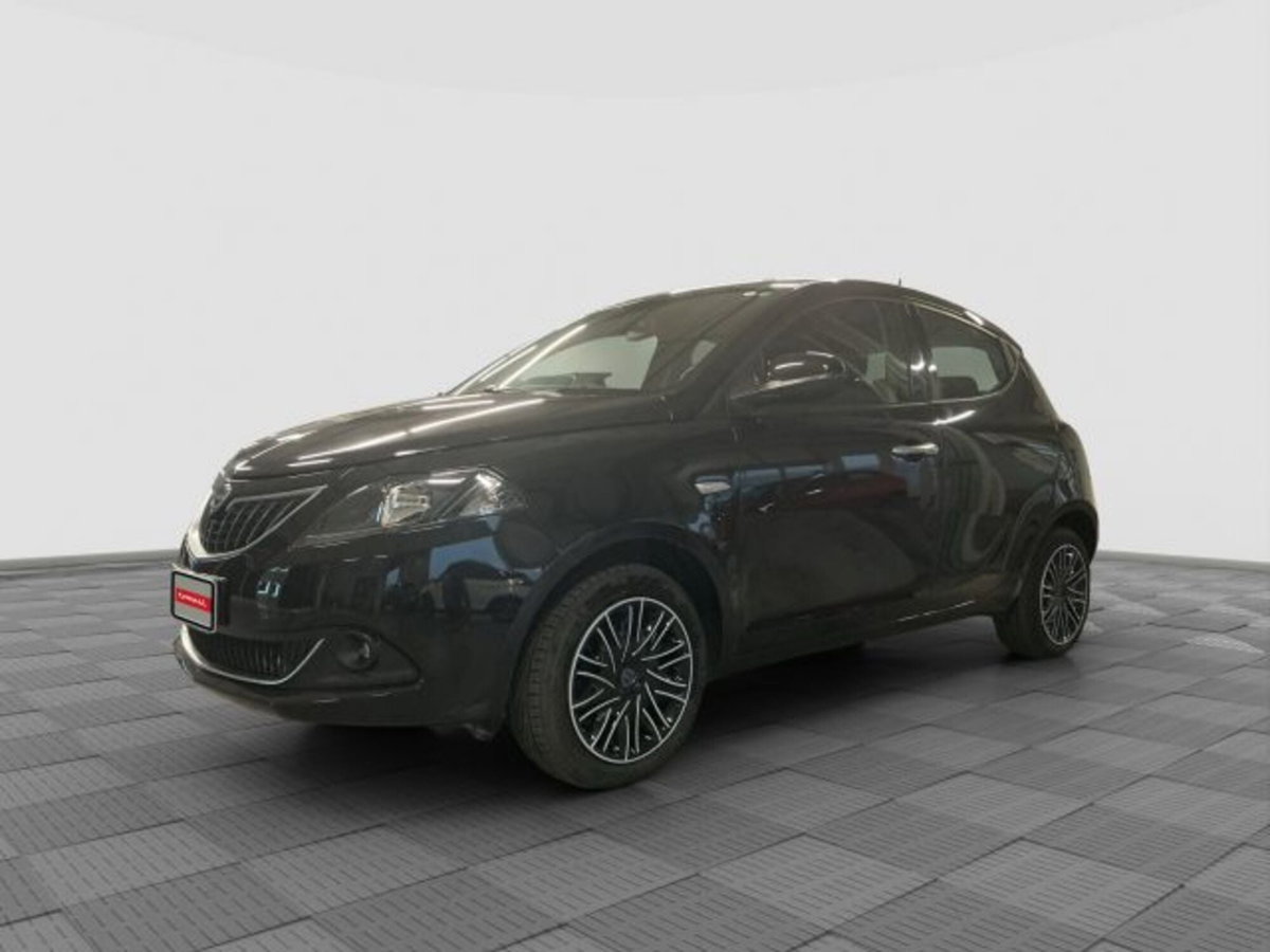 Lancia Ypsilon 1.0 FireFly 5 porte S&S Hybrid Gold Plus