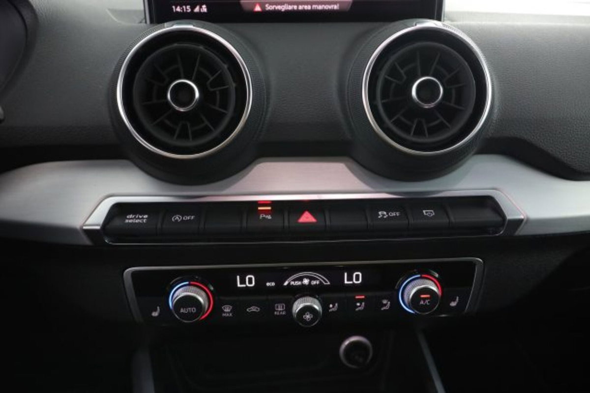 Audi Q2 Q2 35 TDI S tronic S line Edition (12)