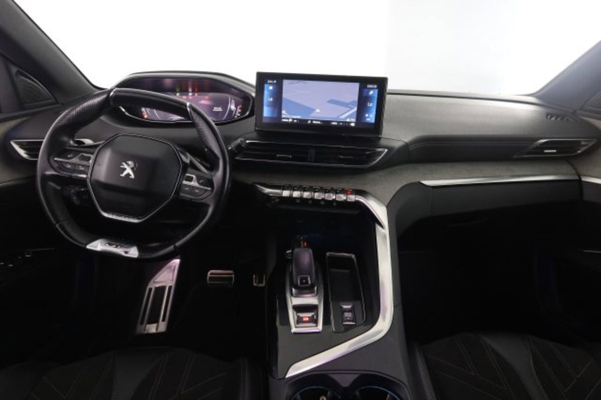 Peugeot 3008 BlueHDi 130 S&S EAT8 GT Pack (5)