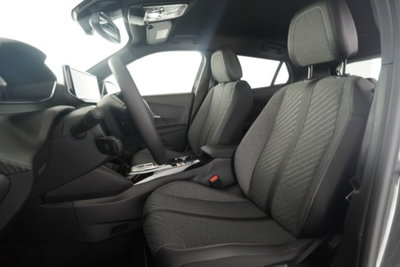 Peugeot 2008 1.2 hybrid Allure 110cv e-dcs6 (10)