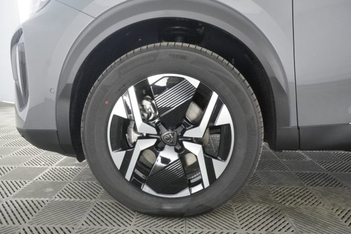 Peugeot 2008 1.2 hybrid Allure 110cv e-dcs6 (16)