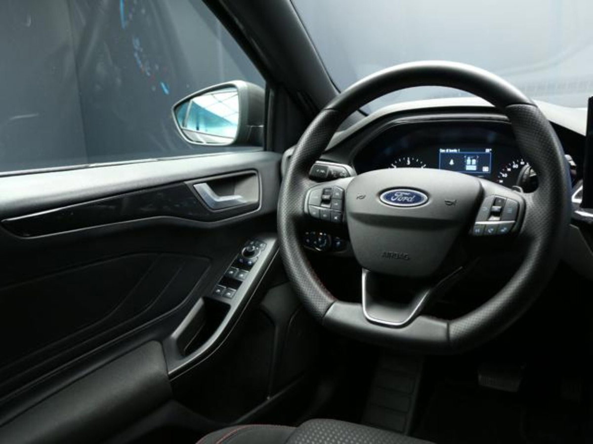 Ford Focus Station Wagon 1.5 EcoBlue 115 CV automatico SW ST-Line Design (13)