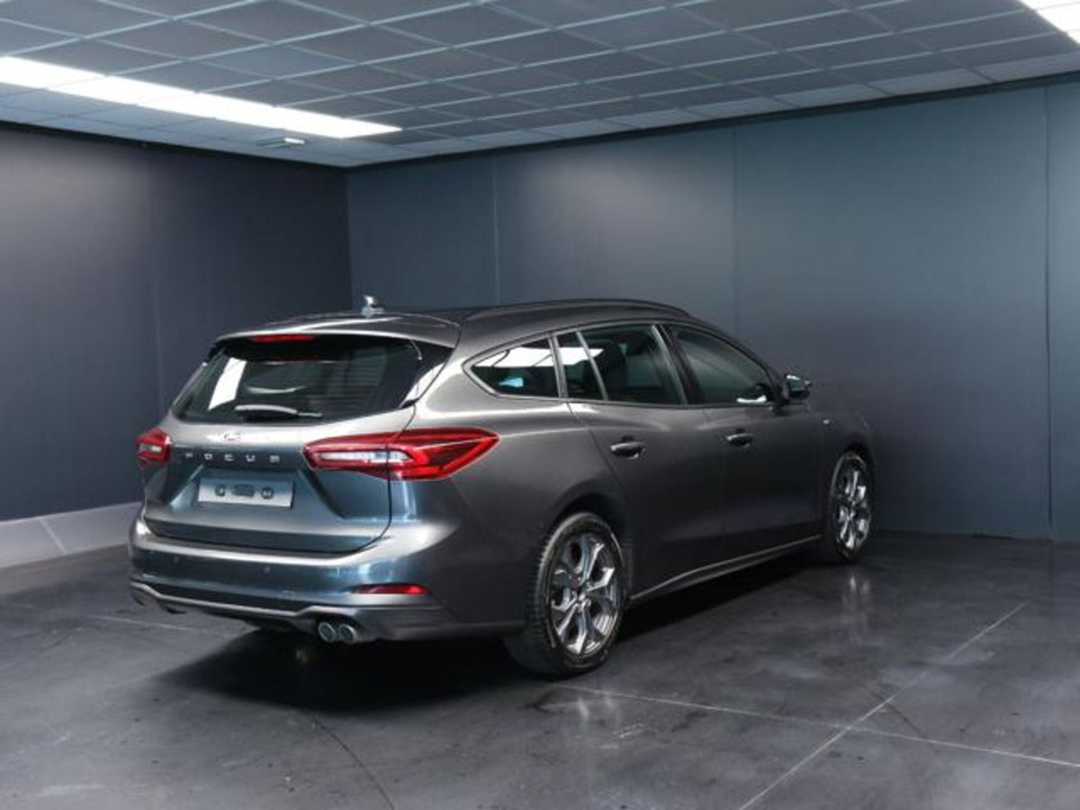 Ford Focus Station Wagon 1.5 EcoBlue 115 CV automatico SW ST-Line Design (3)
