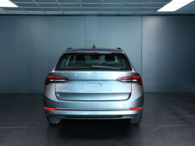 Skoda Octavia Station Wagon 2.0 TDI EVO SCR DSG Wagon Executive (4)