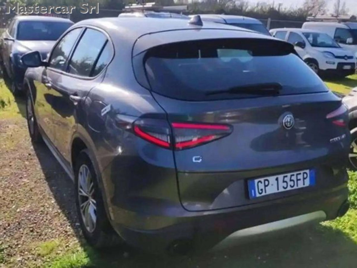 Alfa Romeo Stelvio 2.2 t Veloce Q4 210cv auto (4)