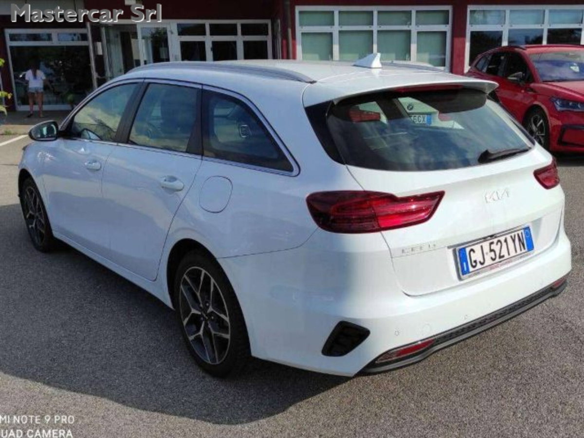 Kia Ceed Sport Wagon 1.6 CRDi 136 CV MHEV SW Business (4)