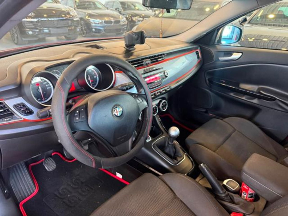 Alfa Romeo Giulietta 1.4 Turbo multiair Distinctive 170cv tct (10)
