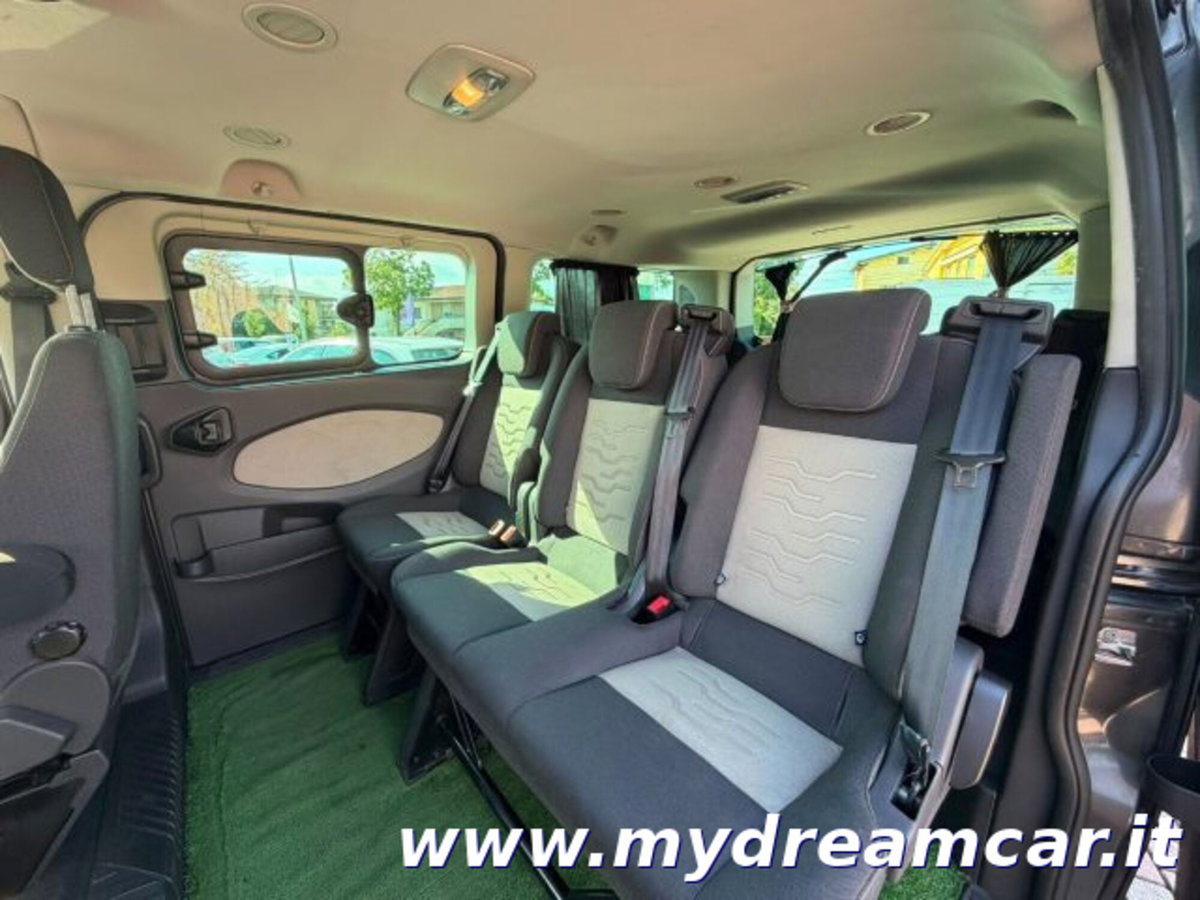 Ford Tourneo Custom 300 2.2 TDCi 155CV PC Titanium (9)